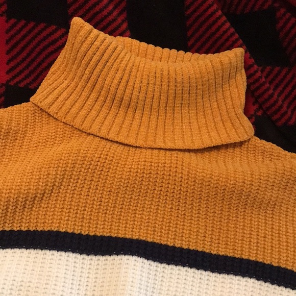 Tamara size xl crop sweater nwot - Picture 3 of 4